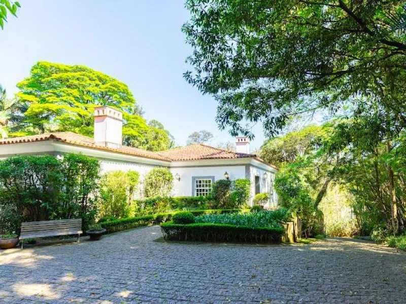 Casa à Venda em Condomínio de Alto Padrão com 1.200m², 5 Dormitórios (2 Suítes) - Chácara Flora — foto 4