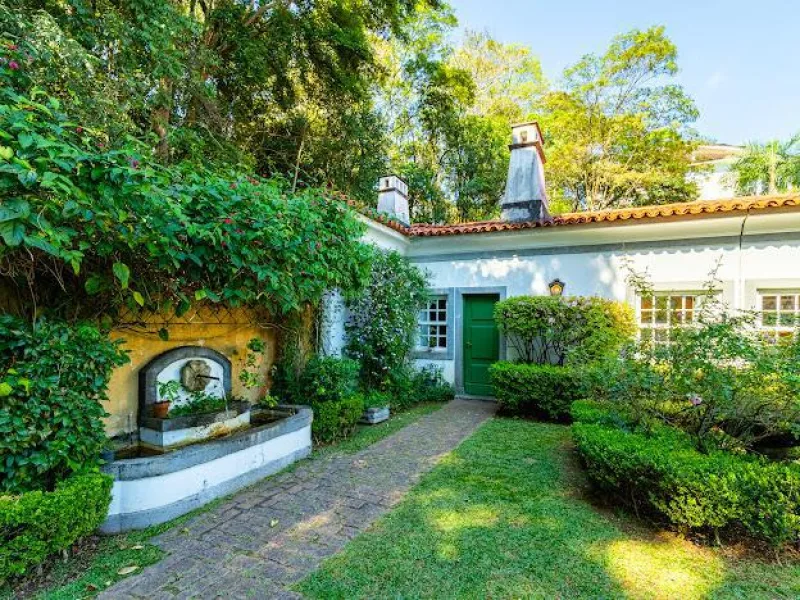 Casa à Venda em Condomínio de Alto Padrão com 1.200m², 5 Dormitórios (2 Suítes) - Chácara Flora — foto 6