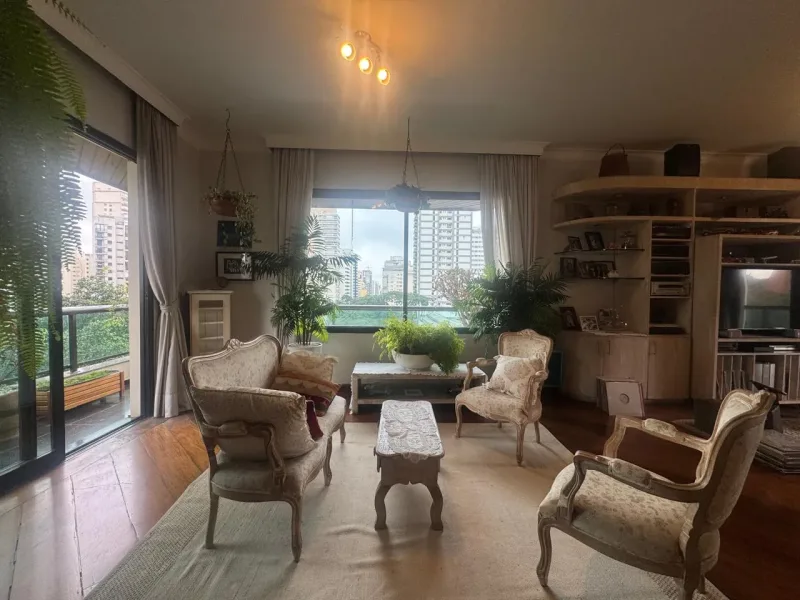 Apartamento de alto padrão à venda em Moema com 4 suítes — foto 3